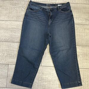 Style & Co. Blue Denim Capri Pants